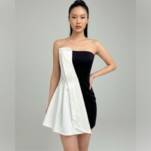 Alice + Olivia Strapless Mini, origami pleats, b/w, 0, EUC